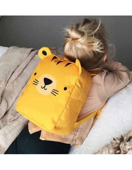 Little backpack: Tiger