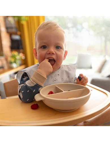 BabyOno: Πιάτο σιλικόνης με 3 θέσεις, καπάκι & βάση με βεντούζα - Μπεζ BabyOno: Πιάτο σιλικόνης με 3 θέσεις, καπάκι & βάση με βεντούζα - Μπεζ