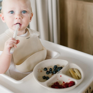 Babyono Baby Food Plate made of Silicone Beige