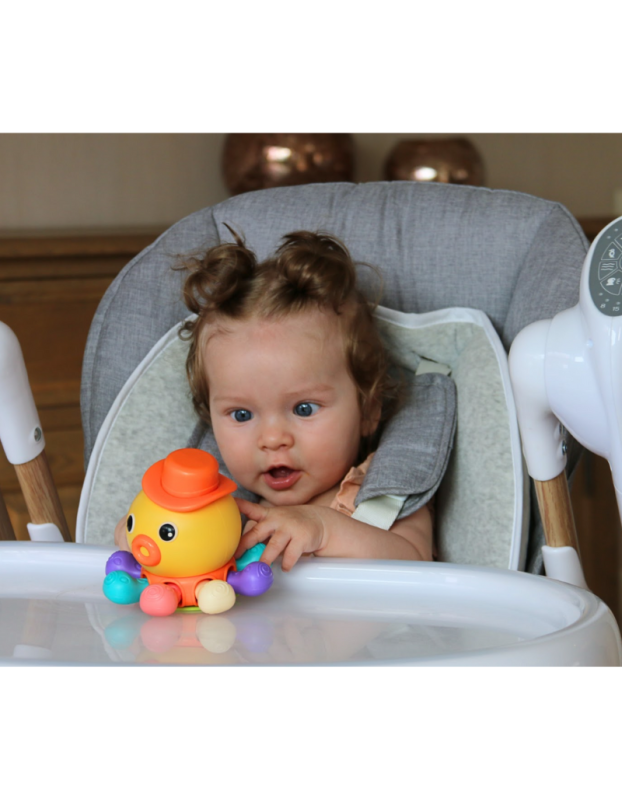 Rotating suction cup feeding activity game - Octopus