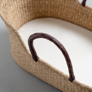 Βρεφική καλαθούνα Βρεφική καλαθούνα