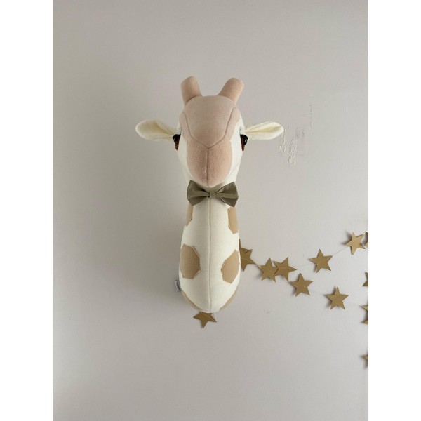 Καμηλοπάρδαλη με παπιόν