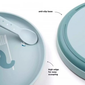 Παιδικό Πιάτο Με Αντιολισθιτική Βάση Happy Clouds Blue Done By Deer