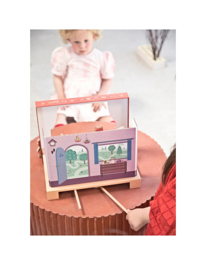 LILLIPUTIENS- Little Red Riding Hood Magnetic Theatre LILLIPUTIENS- Little Red Riding Hood Magnetic Theatre