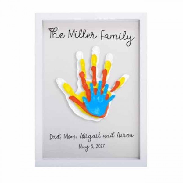 Κορνίζα με τα αποτυπώματα όλης της οικογένειας