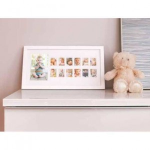 Κορνίζα 13 φωτογραφιών για το πρώτο έτος Κορνίζα 13 φωτογραφιών για το πρώτο έτος