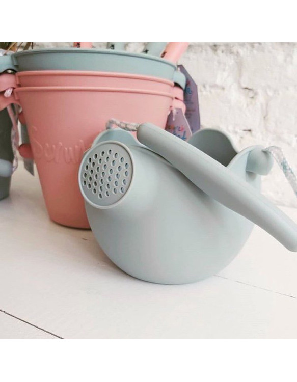 Scrunch Silicone Beach Watering Can Green