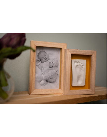 Petit Artichaut Baby Keepsake Frame made of Wood