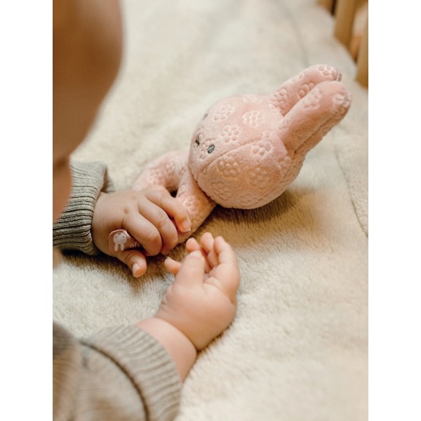 Κουδουνίστρα Από Βελουτέ Ύφασμα Ροζ Miffy Flowers | 47-3887