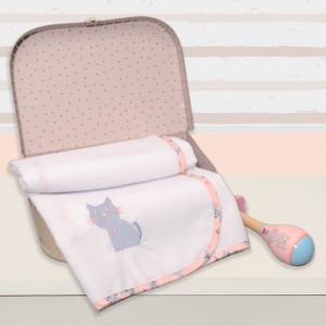 Σελτεδάκι με Κέντημα 50x70cm 250 γρ/τμ Design 215 Oliver Baby | 46-6718/215