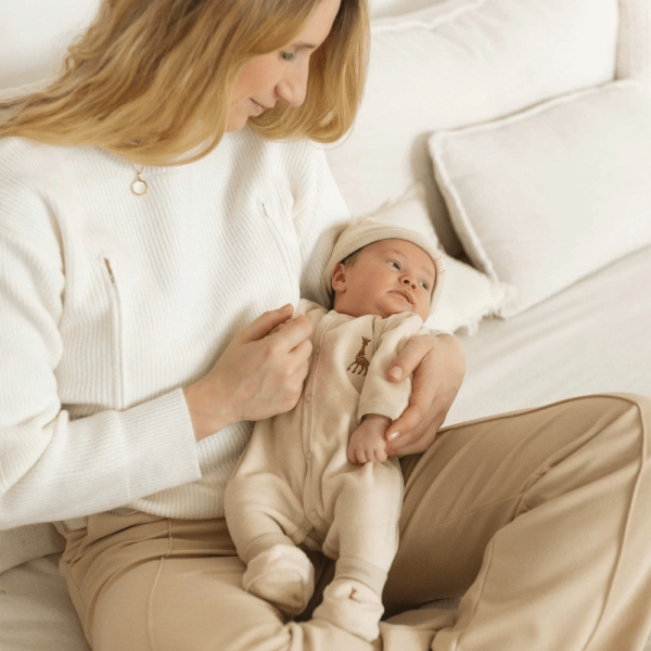 Σετ Φορμάκι-Σκουφάκι-Μποτάκια - 0-1 Μηνών Μπεζ - SOPHIE LA GIRAFE | 55-8503005