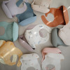 Σαλιάρα Σιλικόνης Lilac Flowers - Mushie | 66-2500105 Σαλιάρα Σιλικόνης Lilac Flowers - Mushie | 66-2500105