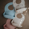 Σαλιάρα Σιλικόνης Dinosaurs - Mushie | 66-2500250