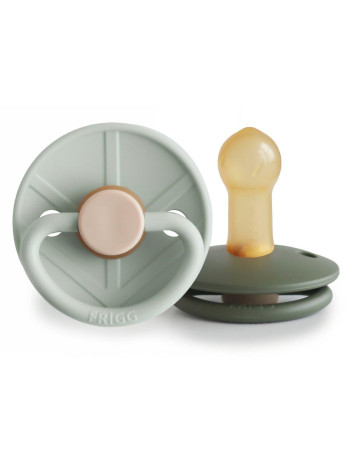 Σετ 2 Πιπίλες Latex FRIGG Little Viking Sage/Olive 6-18 Μηνών | 67-101550