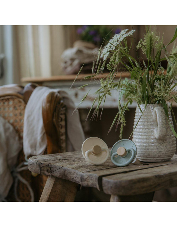 Σετ 2 Πιπίλες Σιλικόνης FRIGG Little Viking Sage/Cream 0-6 Μηνών | 67-101554 Σετ 2 Πιπίλες Σιλικόνης FRIGG Little Viking Sage/Cream 0-6 Μηνών | 67-101554