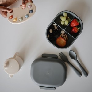 Φαγητοδοχείο Με Χωρίσματα Cloud  - Mushie | 66-100206