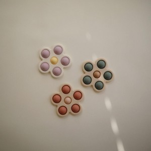 Παιχνίδι Press Toy Λουλούδι Πράσινο - Mushie | 66-2830475