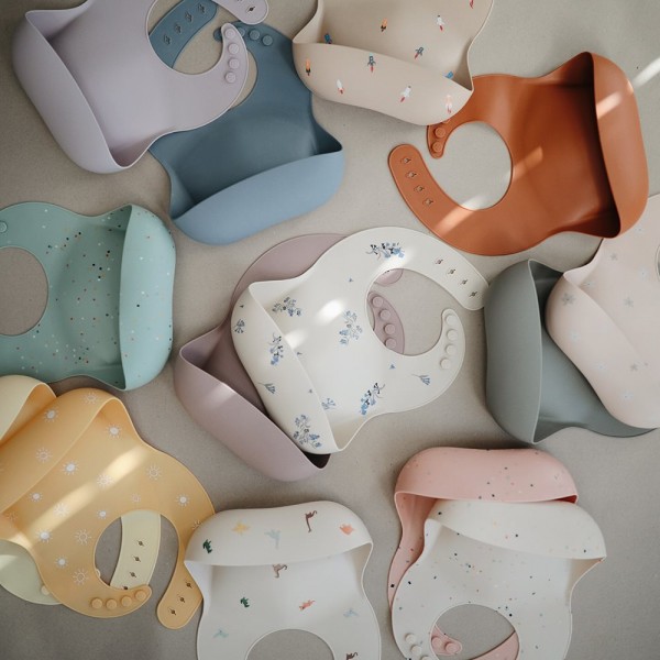 Σαλιάρα Σιλικόνης Lilac Flowers - Mushie | 66-2500105