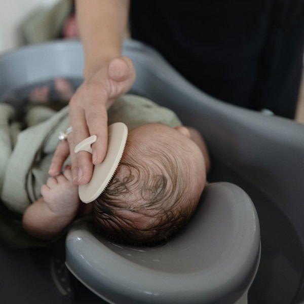 Σετ 2 Βρεφικές Βούρτσες Μπάνιου Σιλικόνης Natural/Cambridge Blue - Mushie | 66-101526