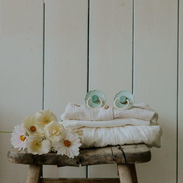 Σετ 2 Πιπίλες Σιλικόνης FRIGG Daisy Little Darling/Cream 6-18 Μηνών | 67-102024