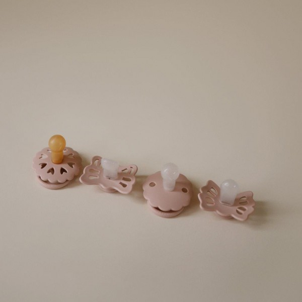 Σετ 4 Πιπίλες FRIGG - Floral Heart Blush 0-6 Μηνών | 67-101483