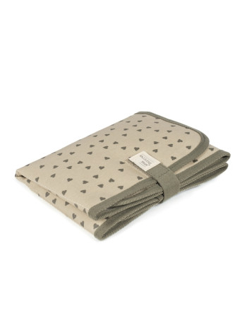 Αλλαξιέρα Στρωματάκι Poppy Olive Hearts | Walking Mum
