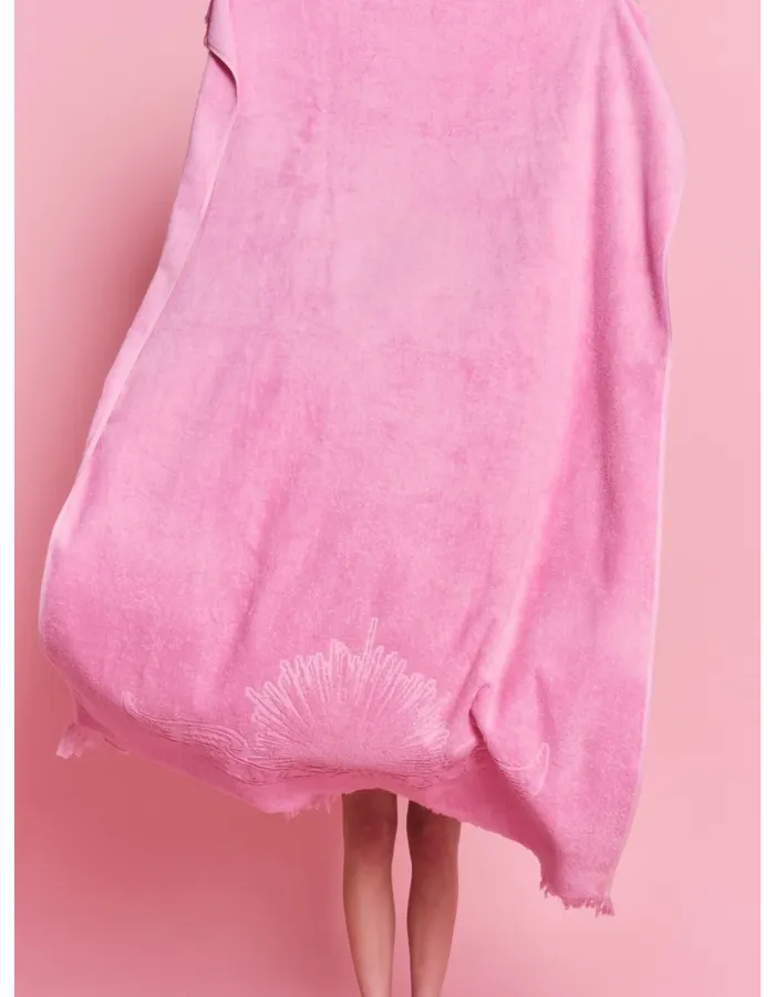 Bubblegum – Monochrome Beach Towel