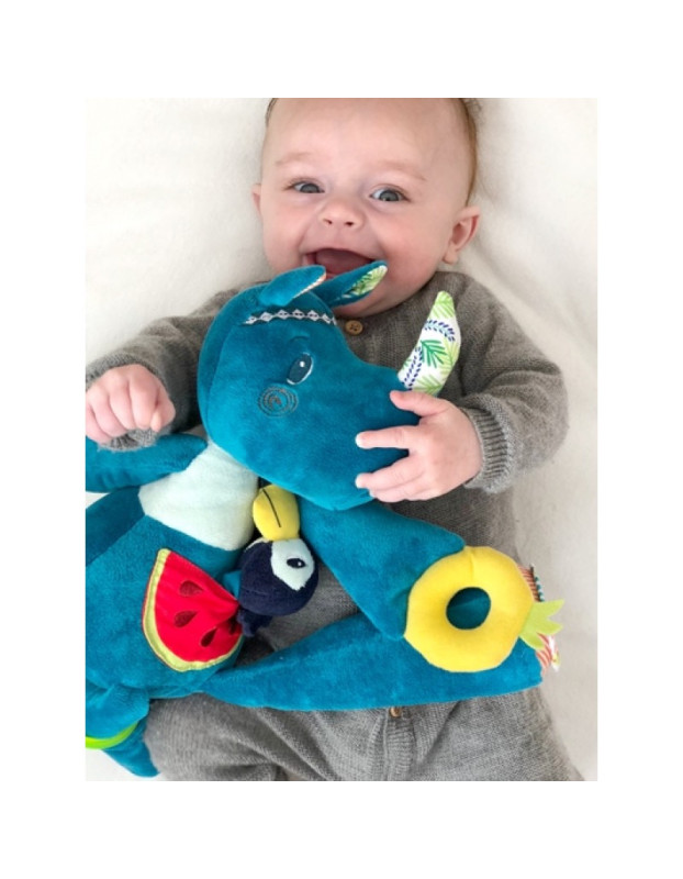 Marius activity cuddle